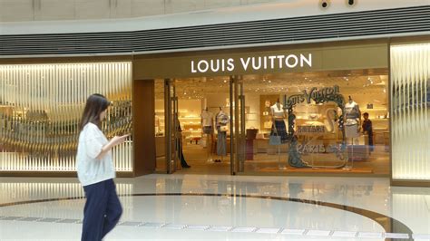 louis vuitton sue south china|Goodbye Louis Vuitton. China’s Gen Z leans into ‘dupe economy’ .